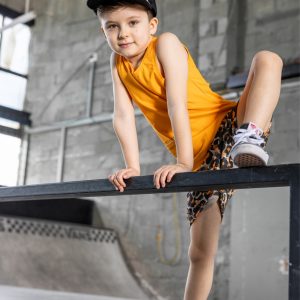 Maikutė be rankovių